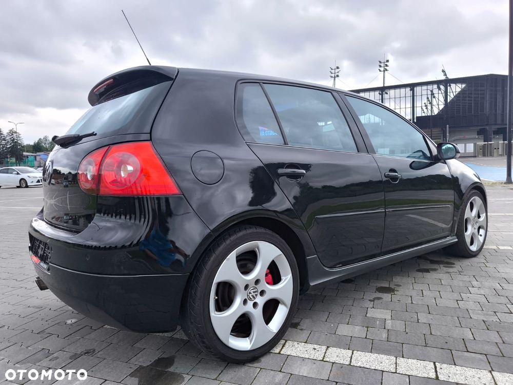 Volkswagen Golf 2.0 GTI - 2