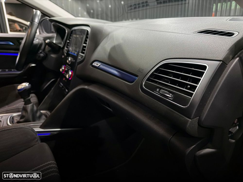 Renault Mégane Sport Tourer 1.5 dCi GT Line - 36
