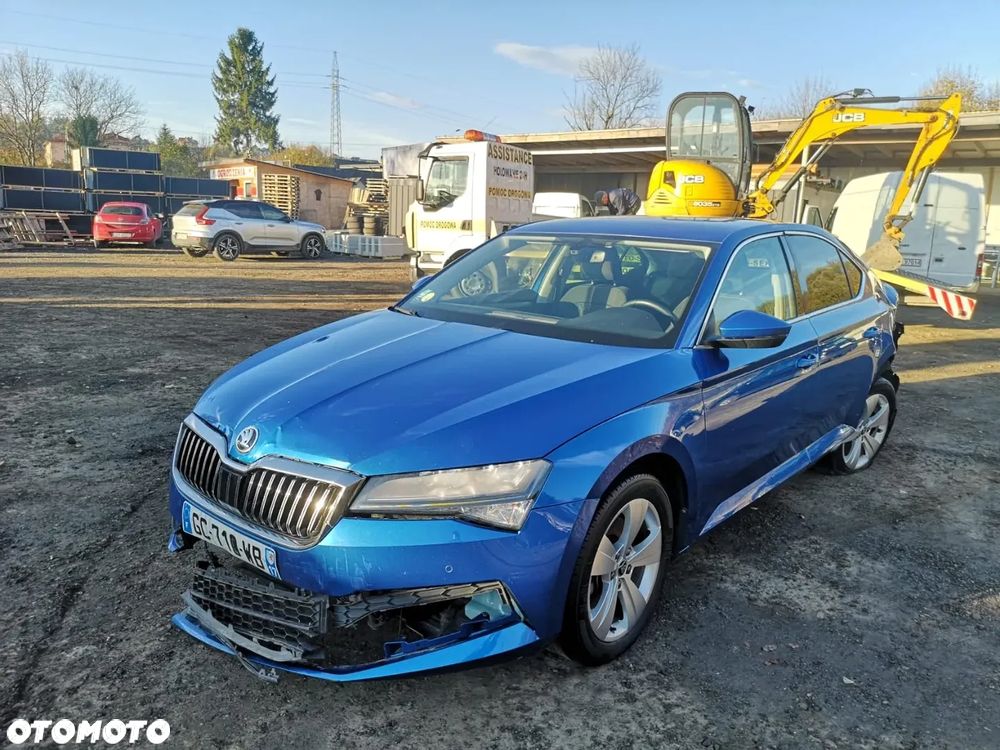 Skoda Superb 2.0 TDI DSG Ambition - 37