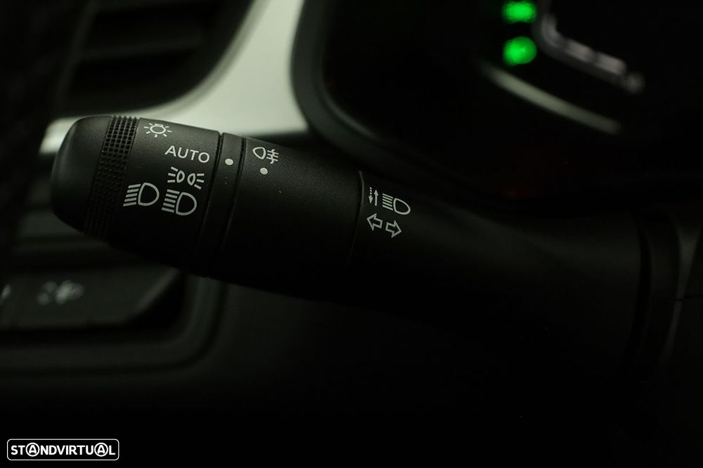 Renault Captur 1.0 TCe Techno Bi-Fuel - 17