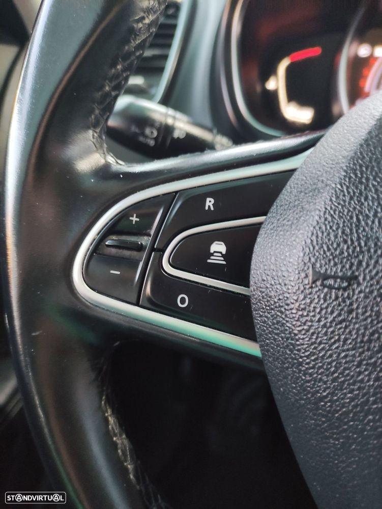 Renault Grand Scénic 1.6 dCi Bose Edition EDC SS - 22