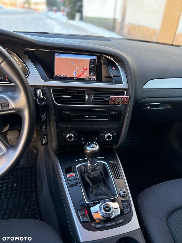 Audi A4 Avant 2.0 TDI - 10