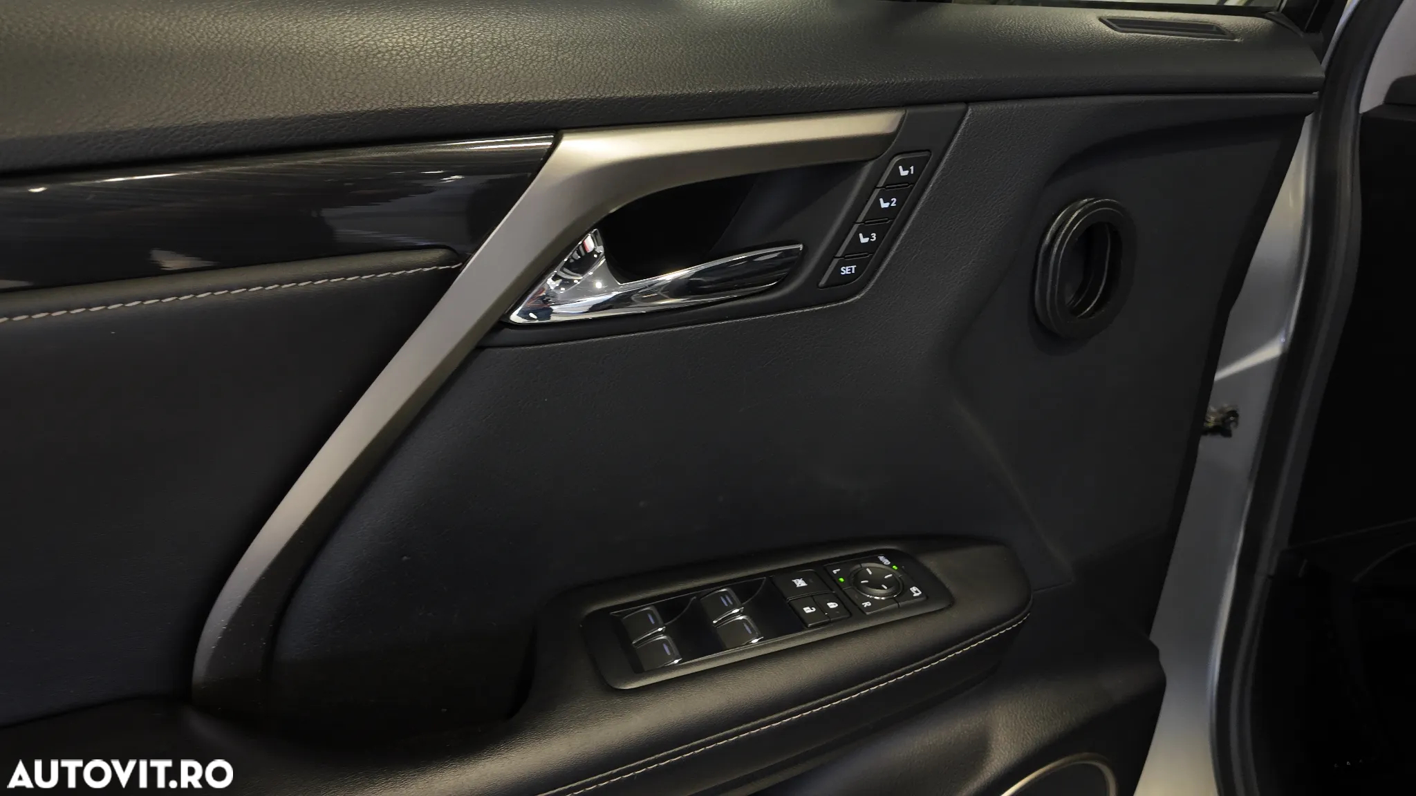 Lexus Seria RX 450hL (hybrid) Luxury Line - 17