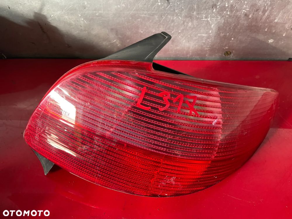 Lampa tylna prawa  z PEUGEOT 206 - 1