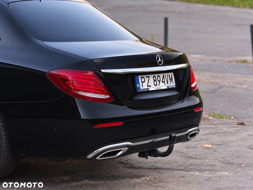 Mercedes-Benz Klasa E 200 d 9G-TRONIC - 33