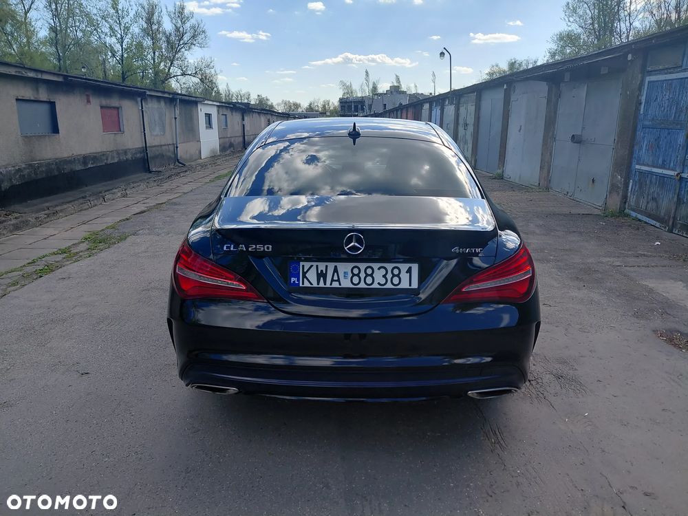 Mercedes-Benz CLA 250 4Matic 7G-DCT AMG Line - 5