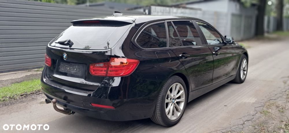 BMW Seria 3 320d - 4