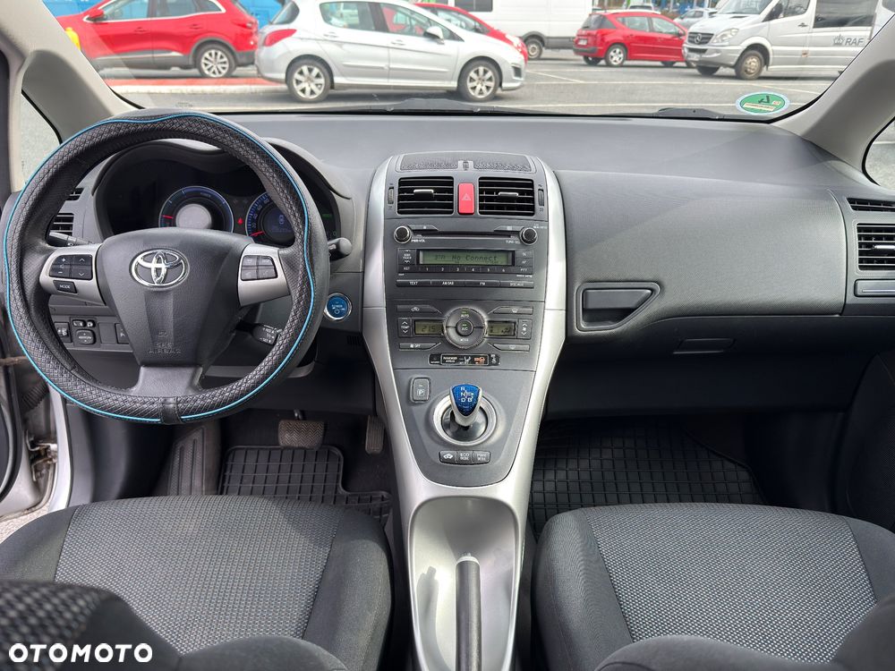 Toyota Auris - 19