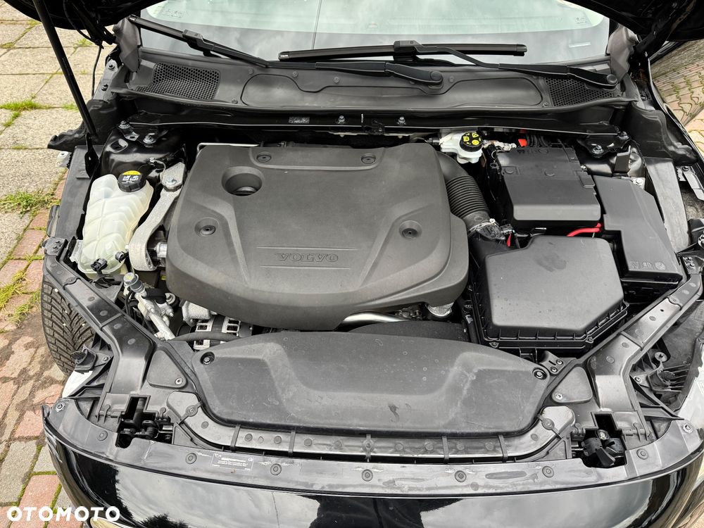 Volvo V40 Cross Country - 24