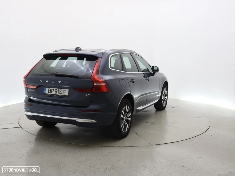 Volvo XC 60 2.0 T6 PHEV Core AWD - 6