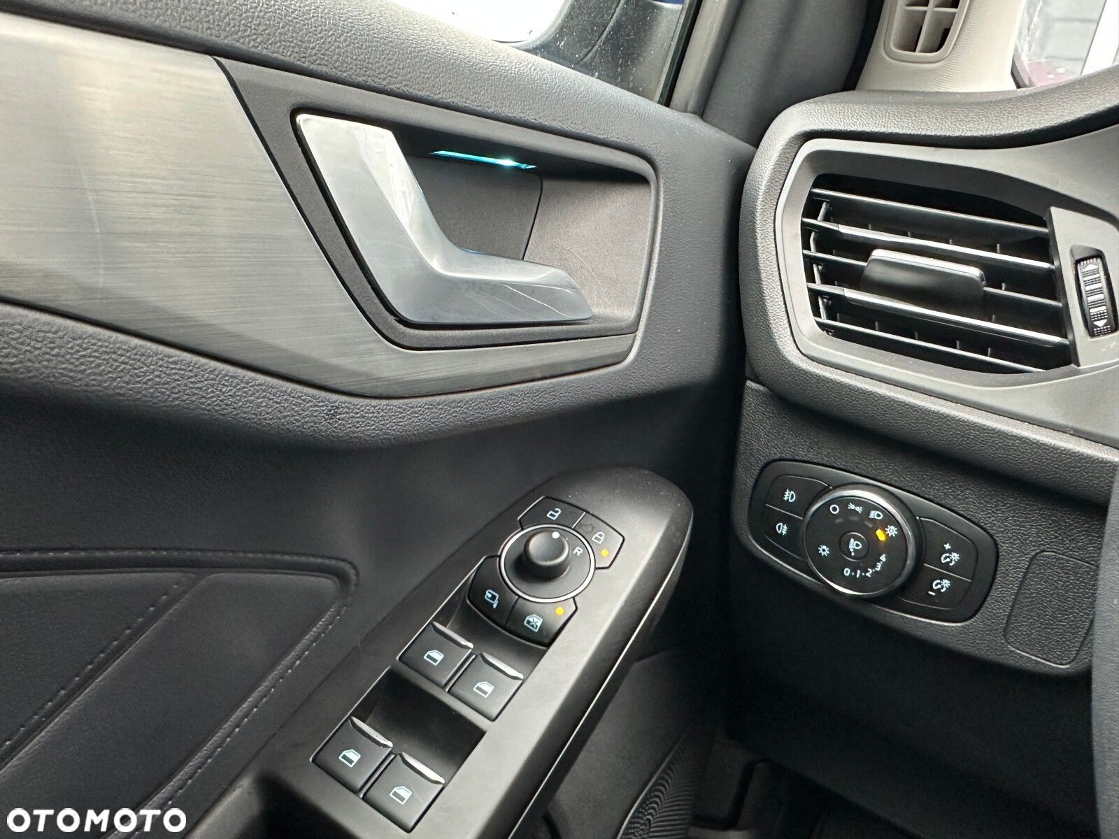 Ford Focus - 20