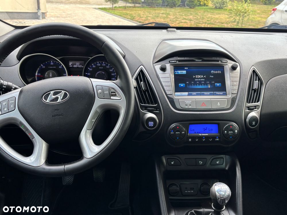Hyundai ix35 1.7 CRDi 2WD blue Finale Gold - 19