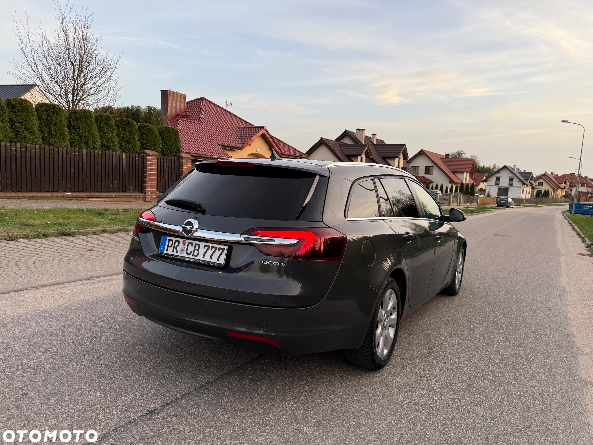 Opel Insignia - 16