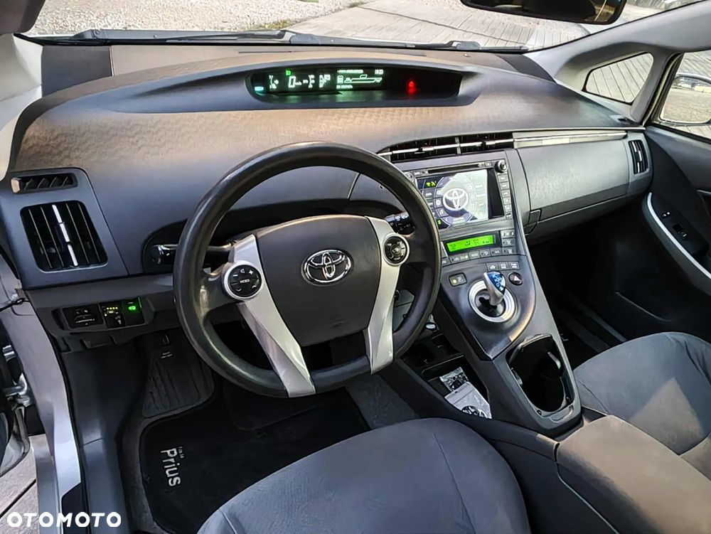 Toyota Prius 1.8 HSD Luna - 15