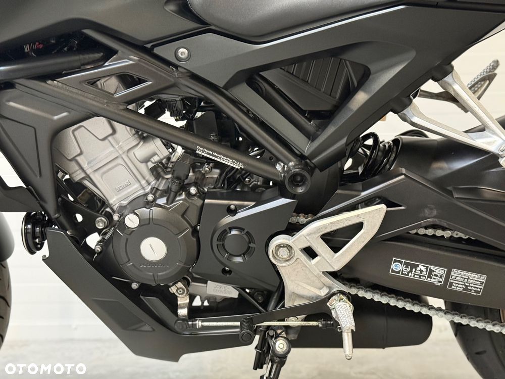 Honda CB - 31