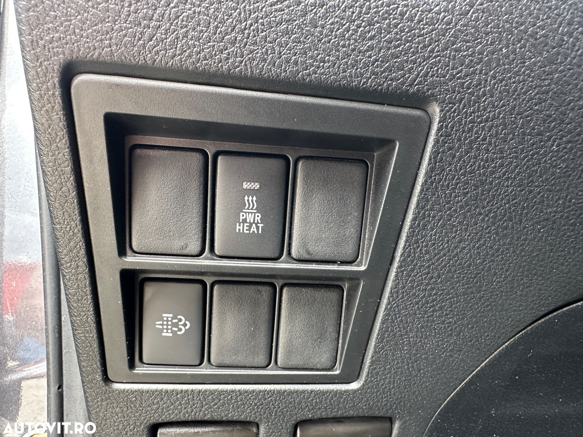 Toyota Hilux 2.4D 150CP 4x4 Double Cab AT Comfort - 19