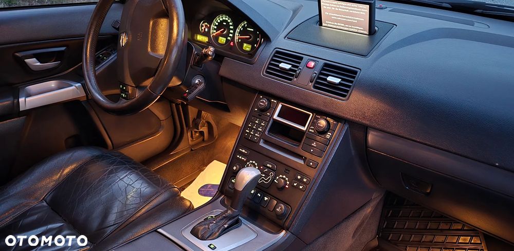 Volvo XC 90 - 8