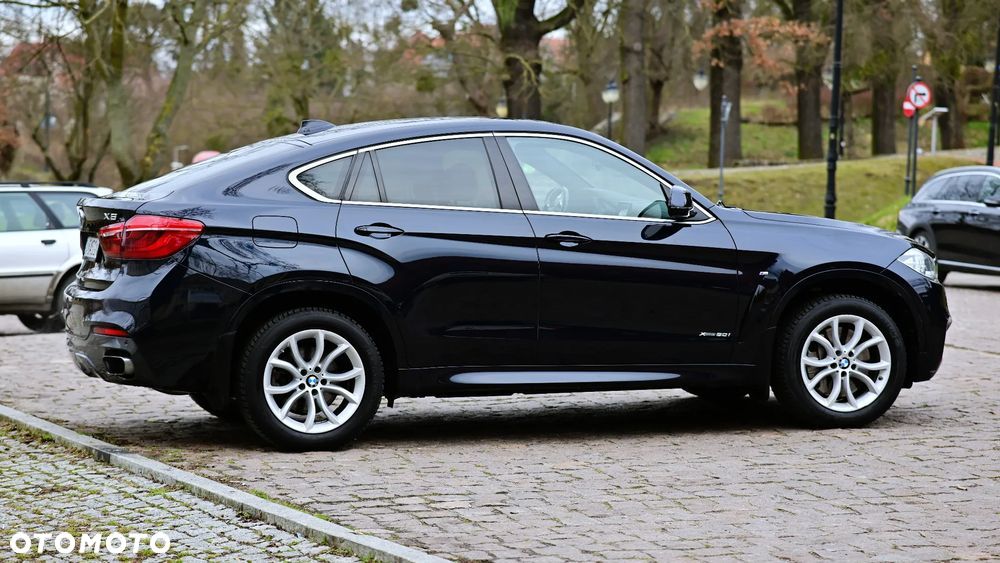 BMW X6 xDrive50i - 1