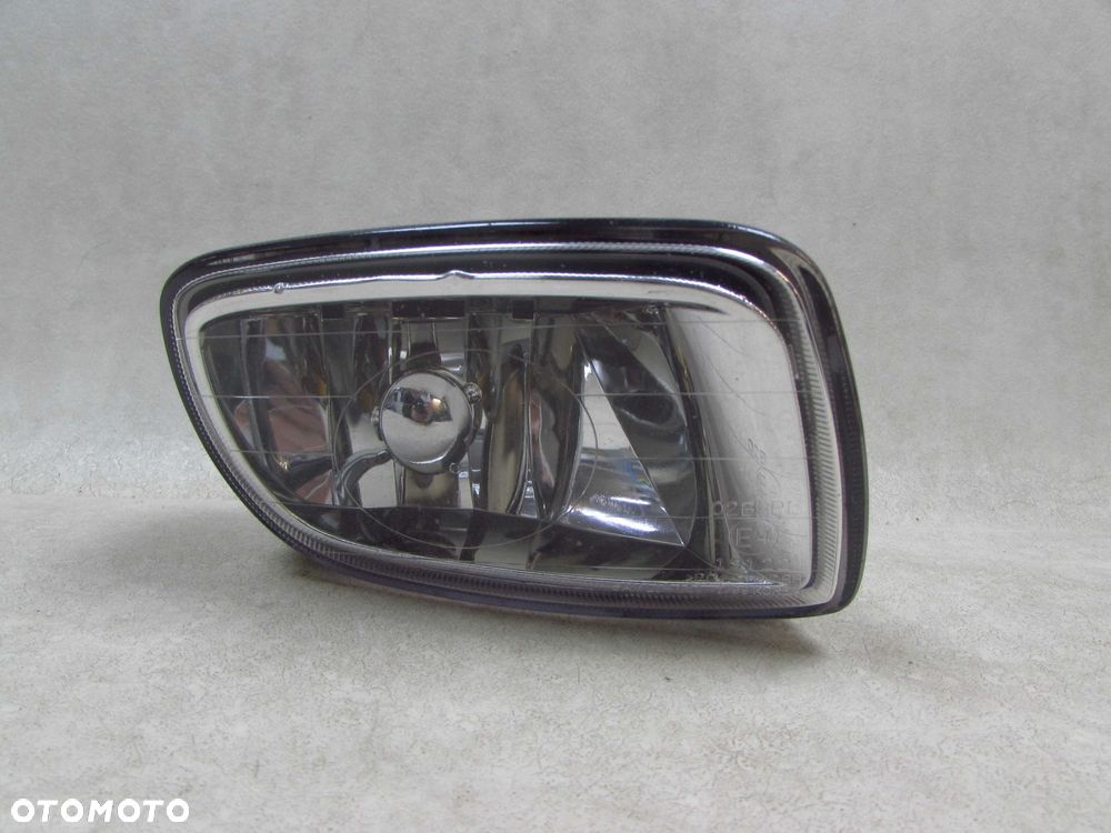 HYUNDAI ELANTRA 00-06 LAMPA PRZECIWMGIELNA HALOGEN LEWY 92202-2DXXX - 1