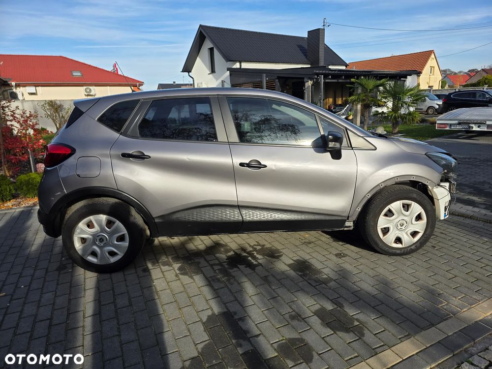 Renault Captur (ENERGY) TCe 90 LIFE - 2