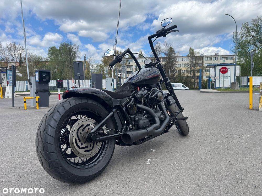 Harley-Davidson Softail Street Bob - 6