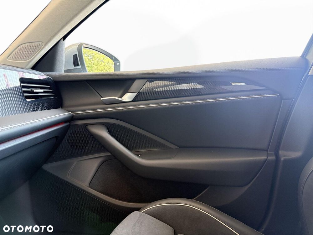 Volkswagen Passat Variant 1.5 TSI EVO Business DSG - 25