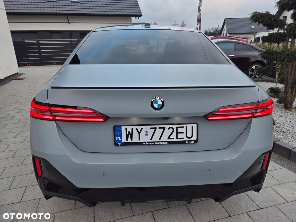 BMW Seria 5 520d xDrive mHEV M Sport - 11