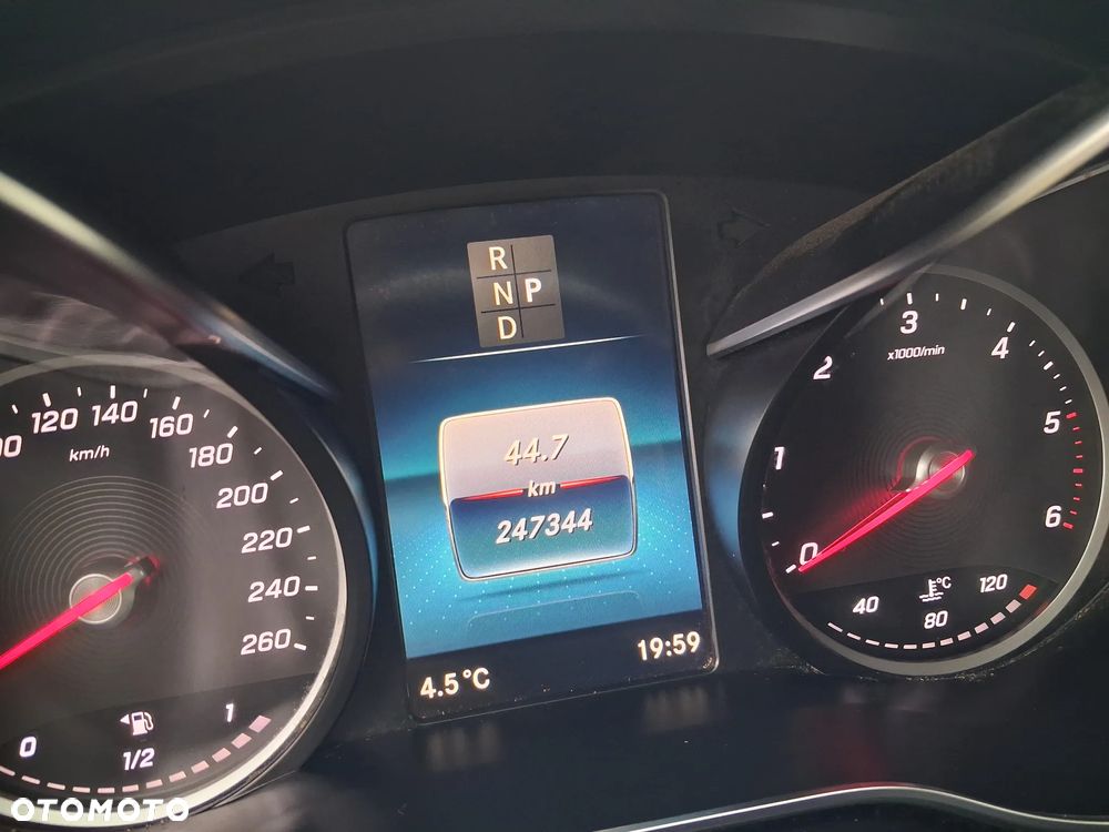 Mercedes-Benz Klasa V 250 d Extralang 9G-TRONIC Avantgarde Edition 2020 - 17