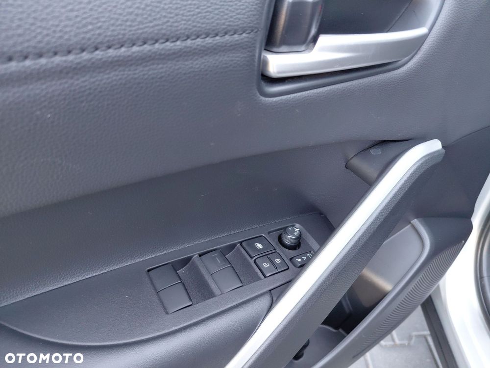 Toyota Corolla Cross - 20