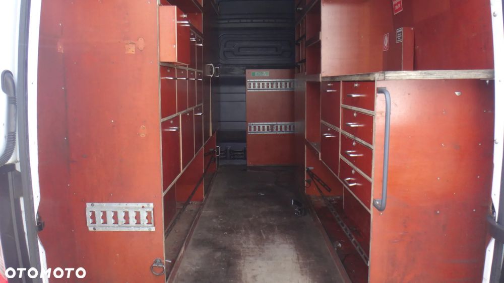 Mercedes-Benz Sprinter - 8