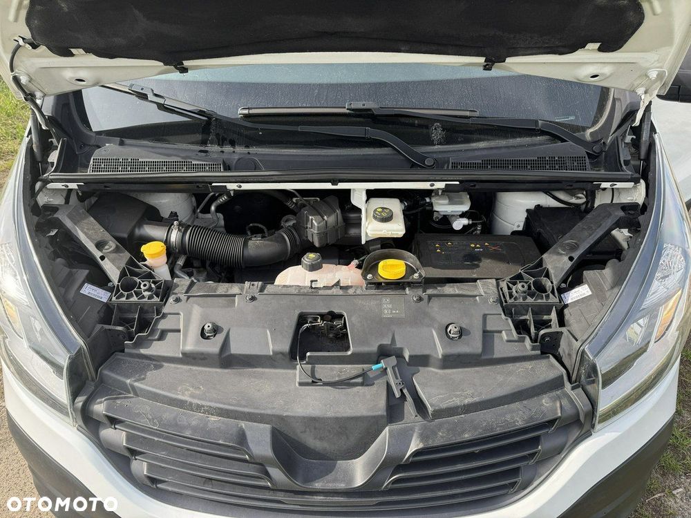Renault Trafic - 15