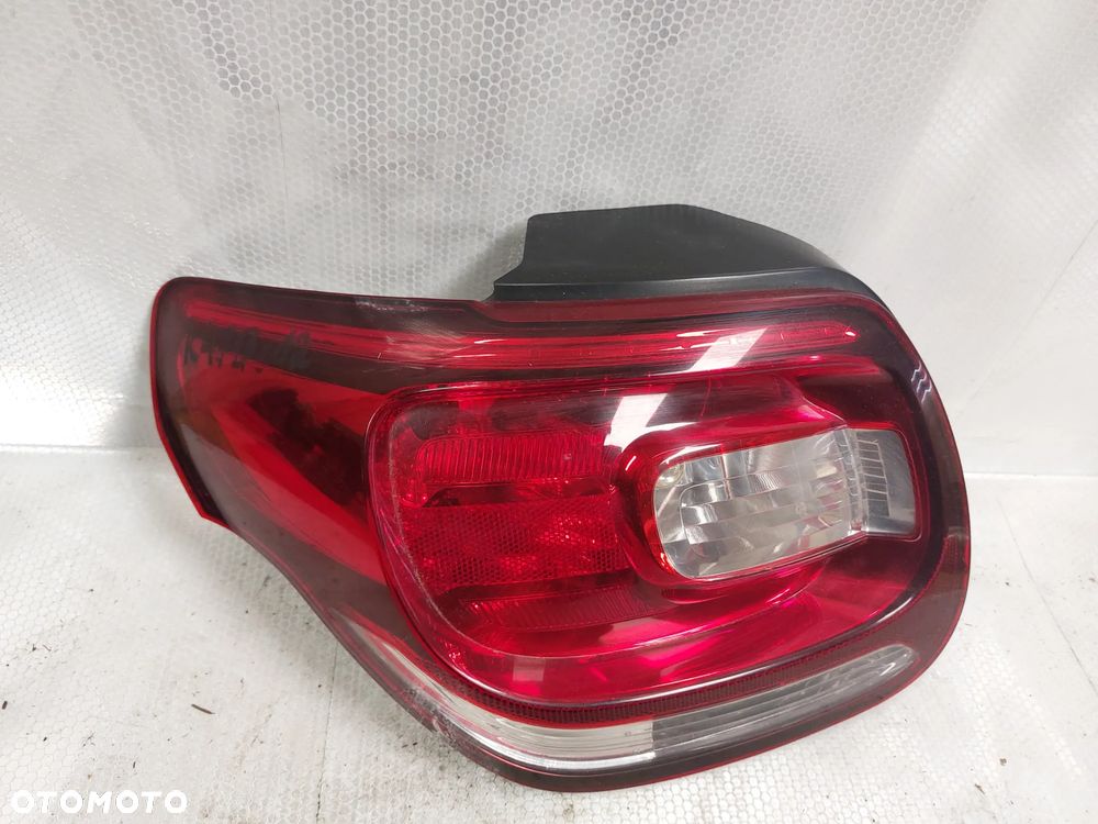 .  LAMPA TYL TYLNA LEWA CITROEN DS3 - 3