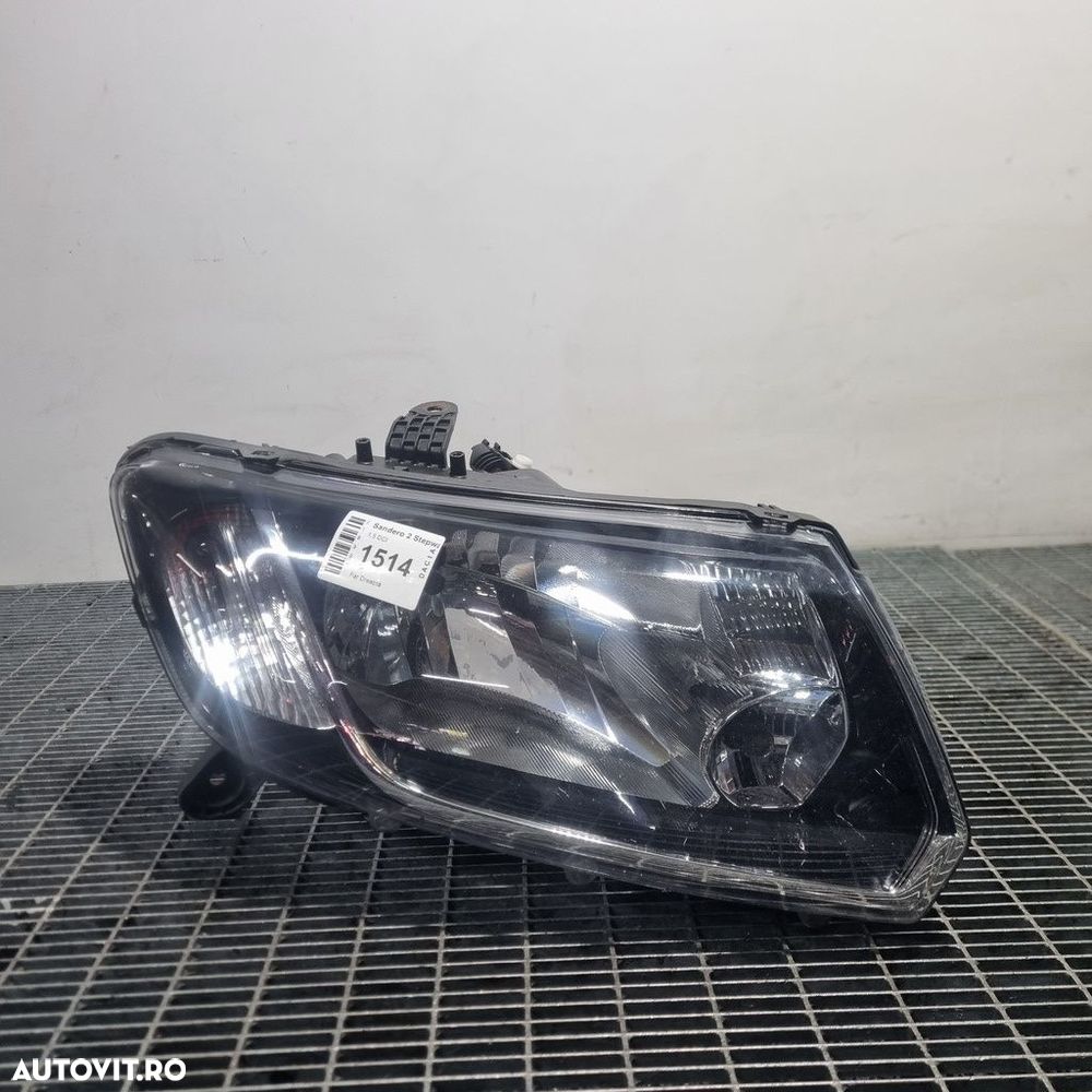 Far Dreapta Dacia Sandero 2 Stepway 2012 - 2016 SUV 4 Usi (1514) Fara xenon O CLEMA RUPTA - 1