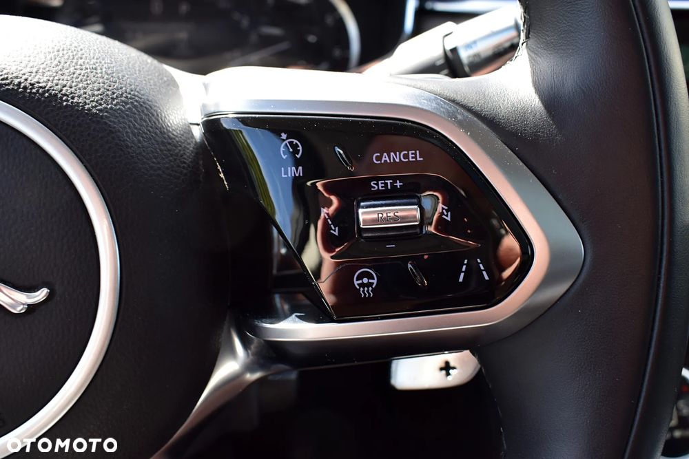 Jaguar F-Pace P250 AWD - 15