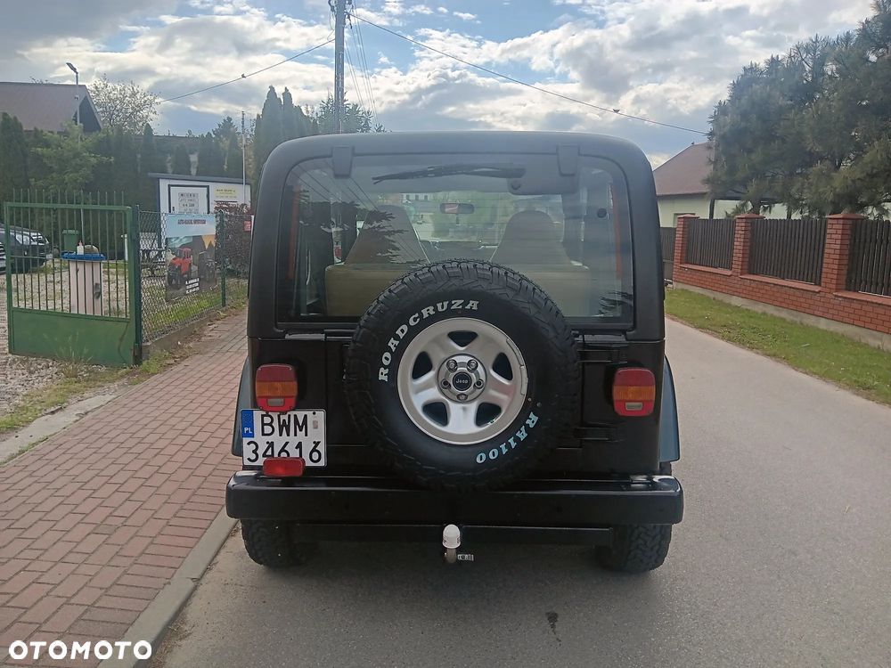 Jeep Wrangler - 2