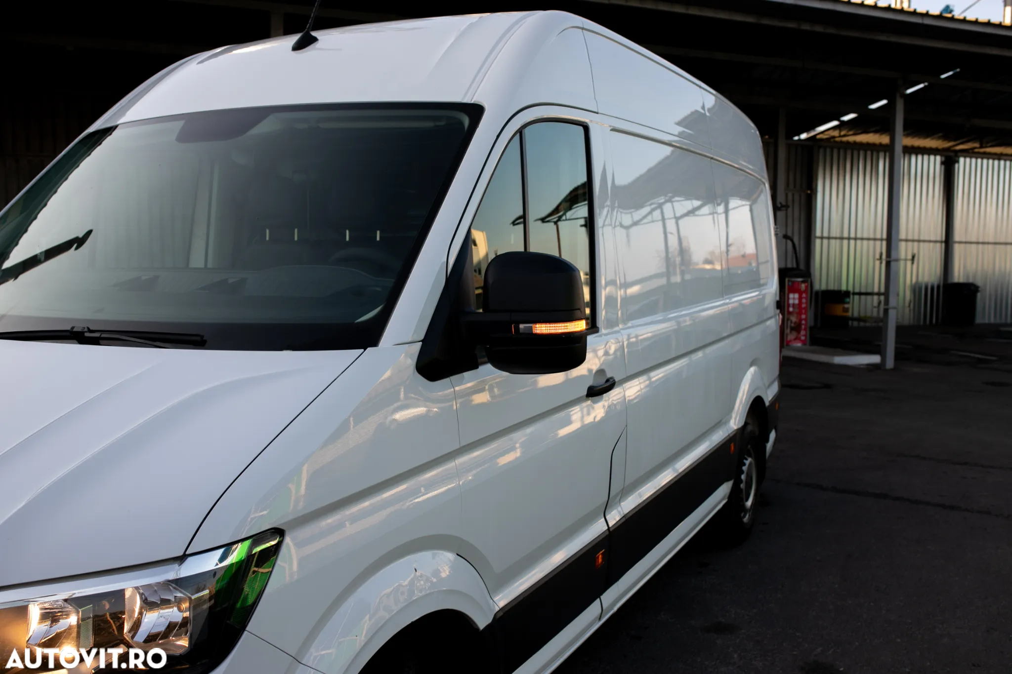 Volkswagen Crafter - 11