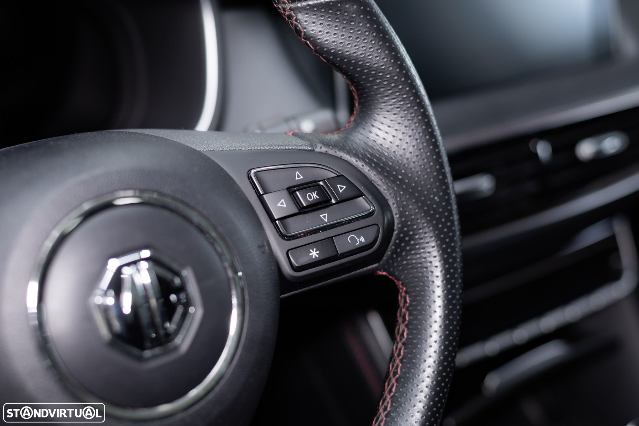MG EHS 1.5T-GDI PHEV Luxury - 28