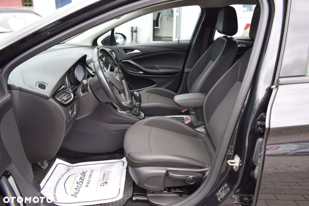 Opel Astra - 18