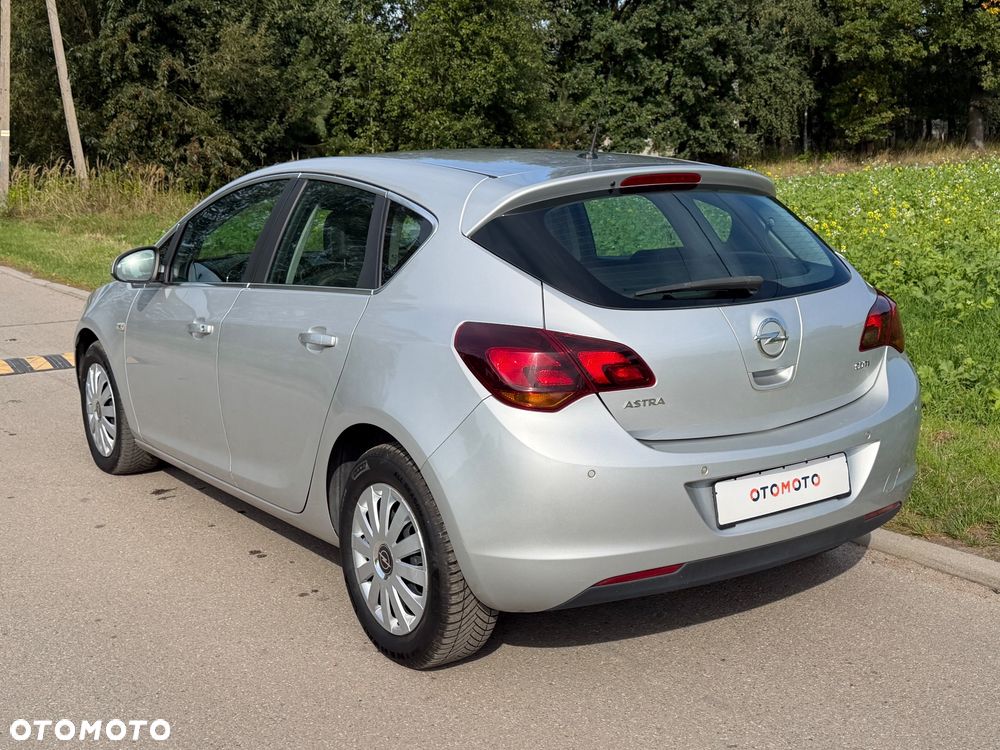 Opel Astra 1.7 CDTI Cosmo - 7