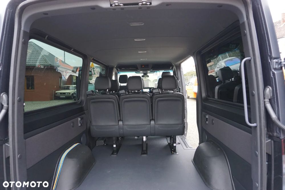 Mercedes-Benz Sprinter - 9