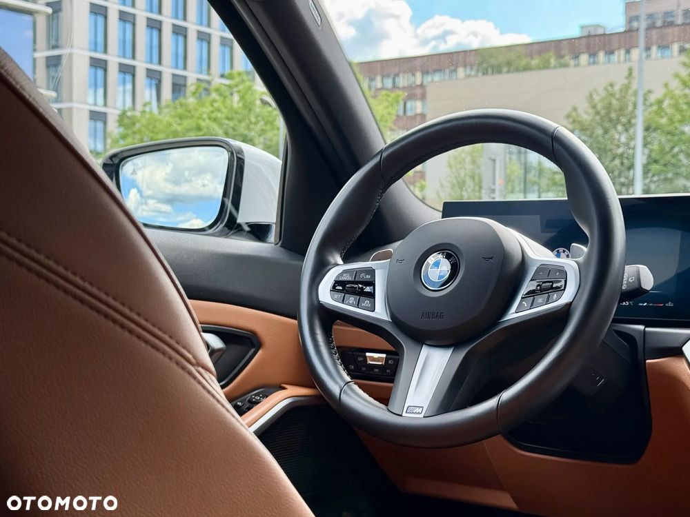 BMW Seria 3 320d xDrive mHEV M Sport - 13