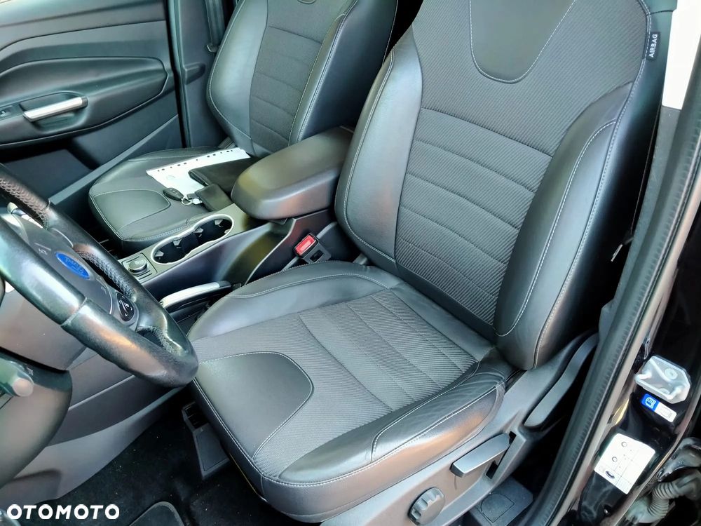 Ford Kuga - 9