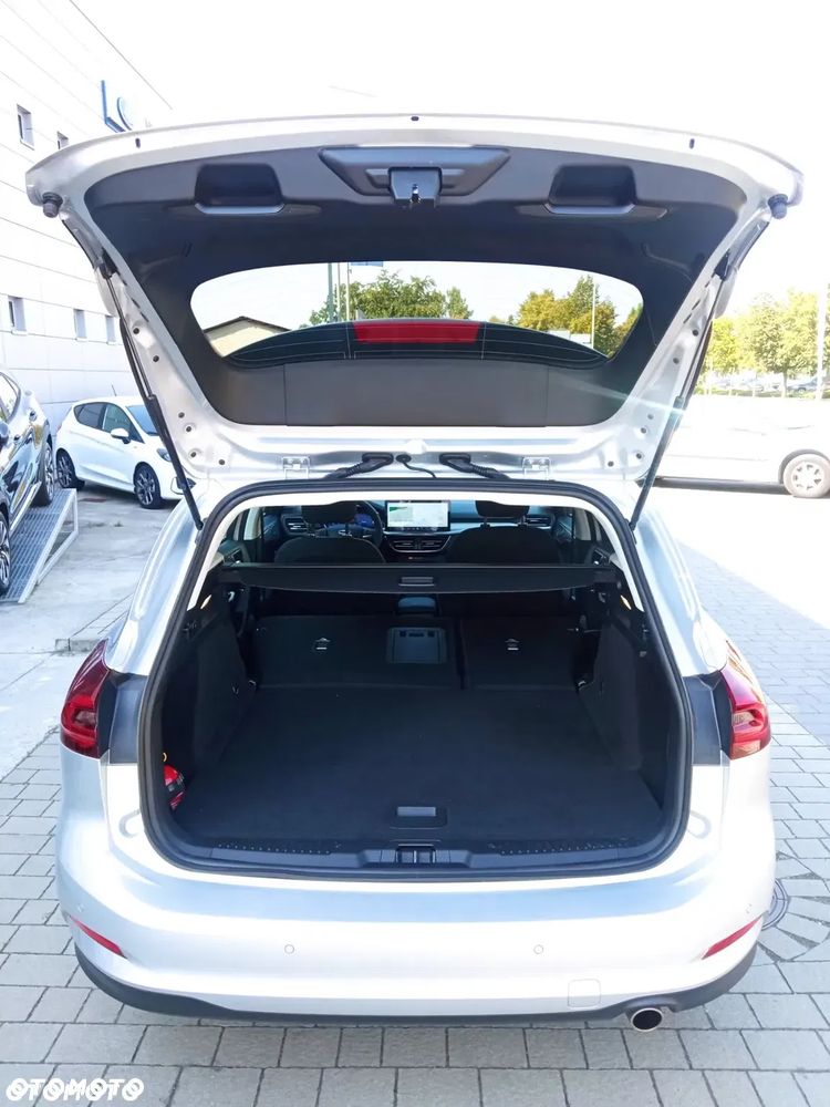 Ford Focus 1.0 EcoBoost Titanium Design - 23