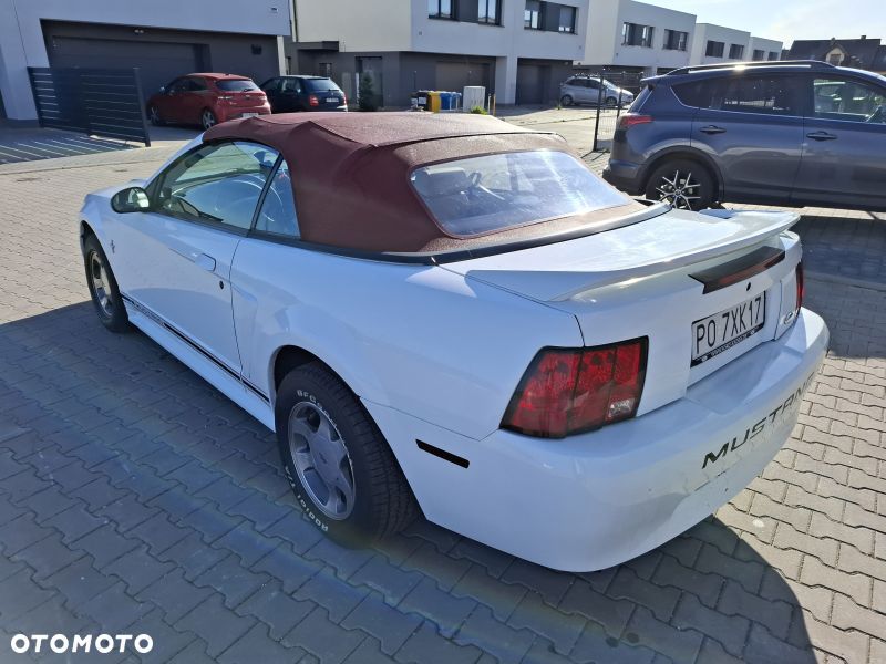 Ford Mustang 4.0 V6 - 7