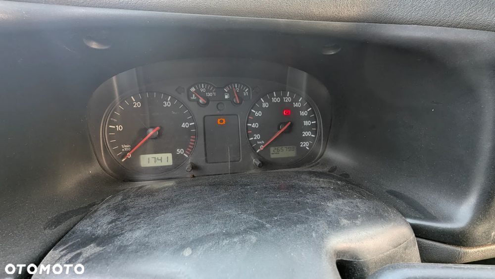 Volkswagen Transporter - 7