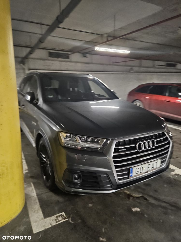 Audi Q7 - 10