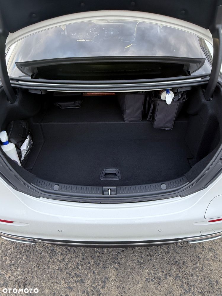 Mercedes-Benz Klasa E 300 Exclusive - 3