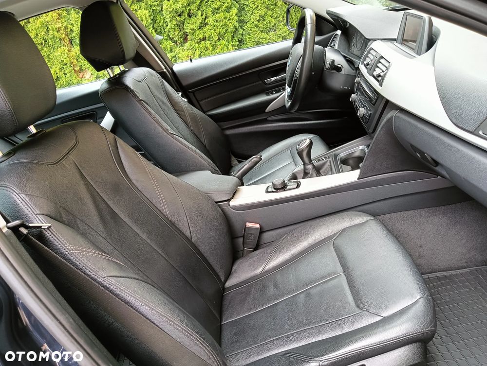 BMW Seria 3 - 26