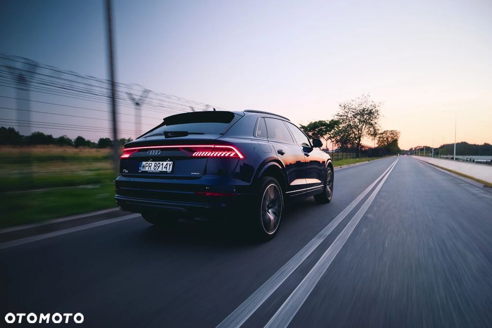 Audi Q8 SUV TFSI quattro 250 kW tiptronic S line business - 33