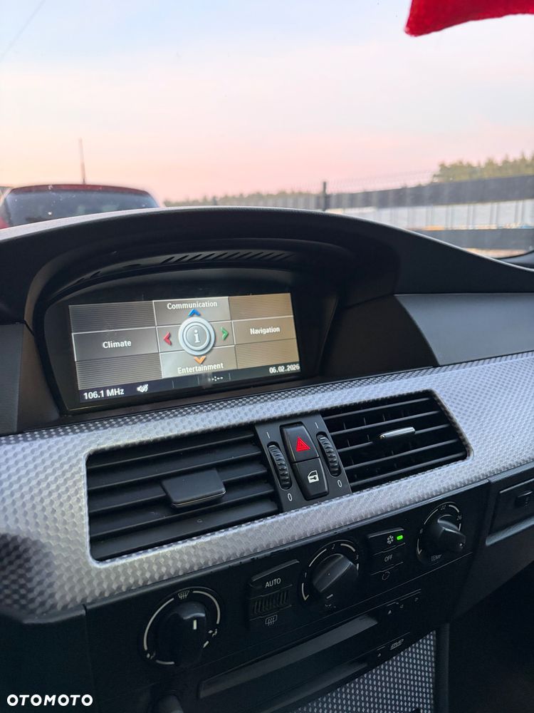 BMW Seria 5 525i - 9